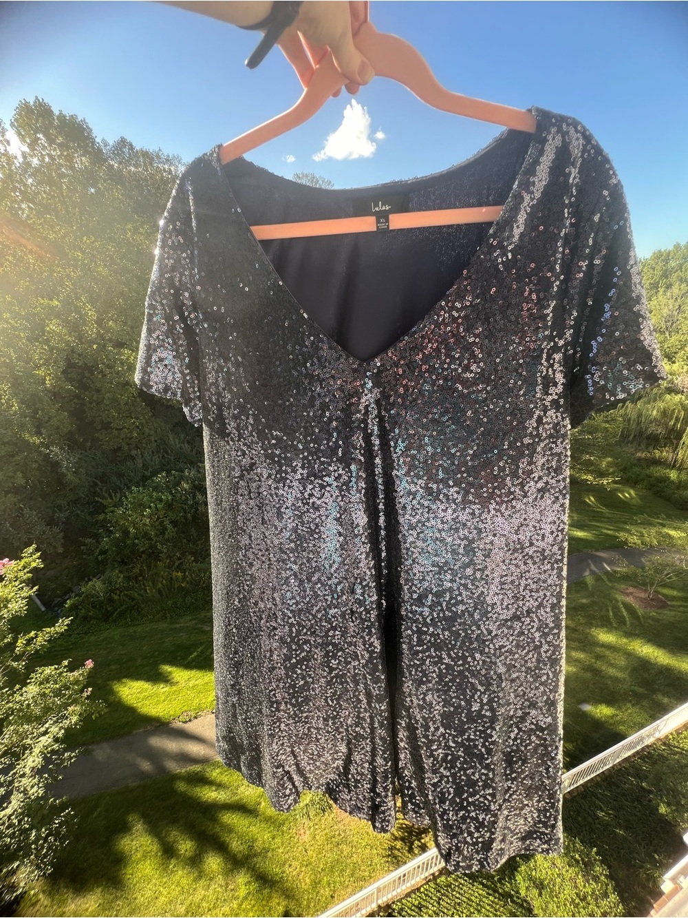 Lulu’s Sequin Sparkly V-Neck Short Sleeve Dress in Midnight Blue / Navy - XL